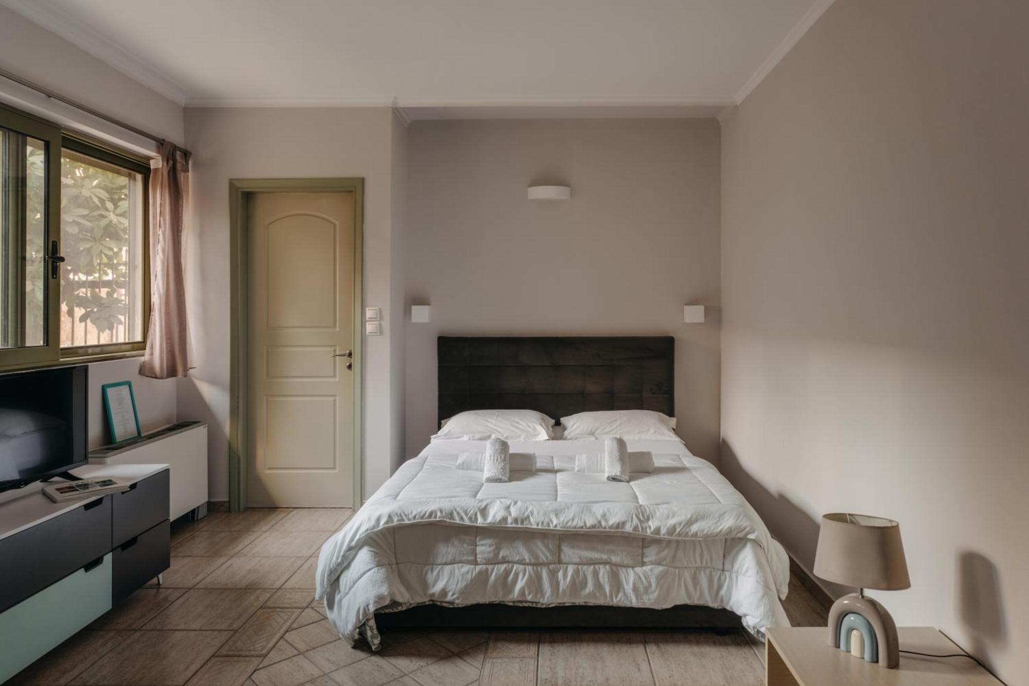 CENTRAL Studio - Fully equiped. Ideal for couples Patras Exterior foto