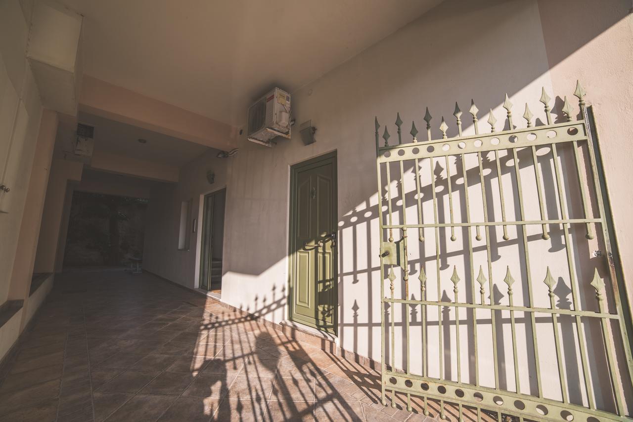 CENTRAL Studio - Fully equiped. Ideal for couples Patras Exterior foto